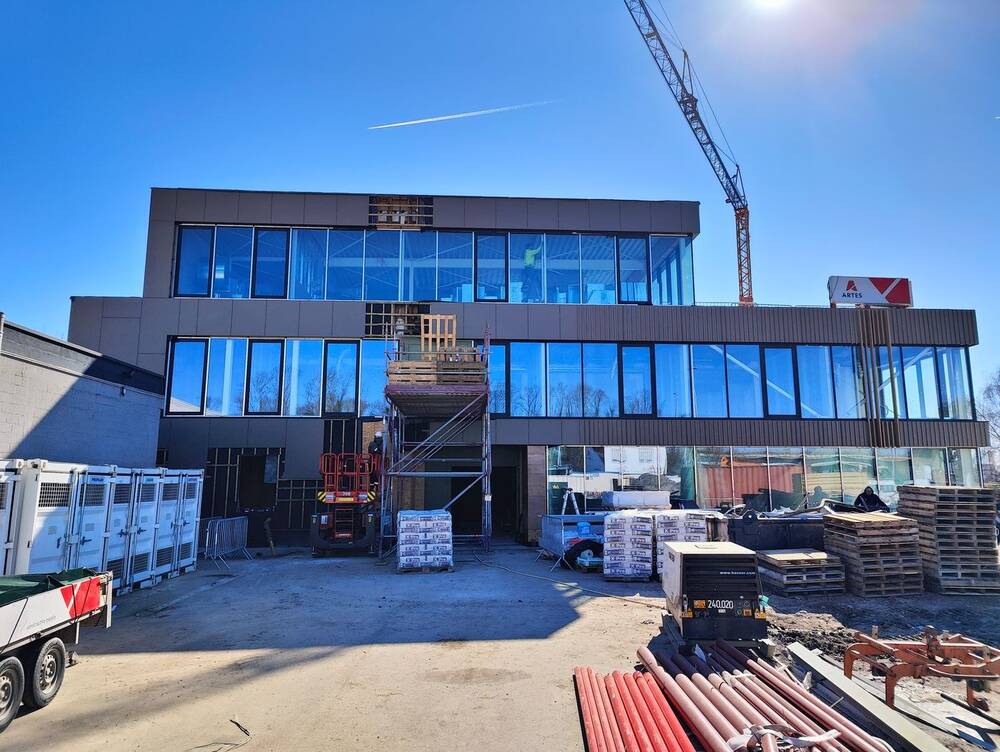 Handelszaak te huur in Oudenburg 8460 2200.00€ slaapkamers 293.00m² - Zoekertje 500786