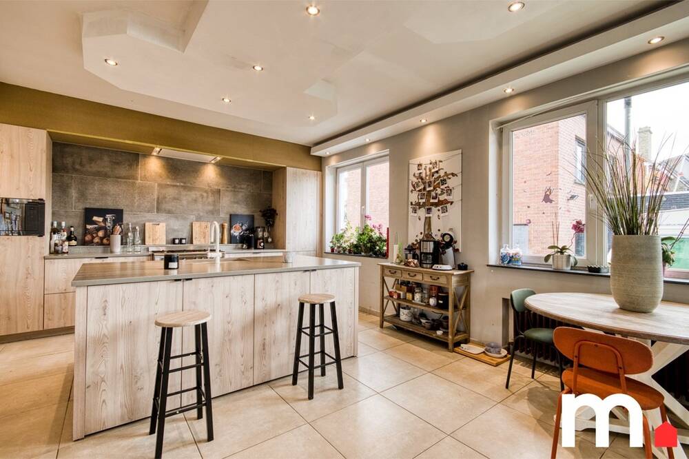 Huis te koop in Ledegem 8880 585000.00€ 6 slaapkamers 450.00m² - Zoekertje 499627