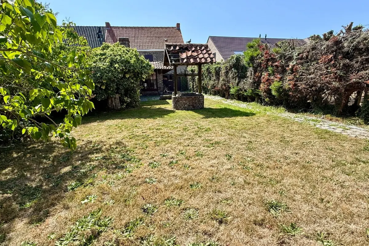 Huis te  koop in De Panne 8660 290000.00€ 4 slaapkamers 237.00m² - Zoekertje 552115