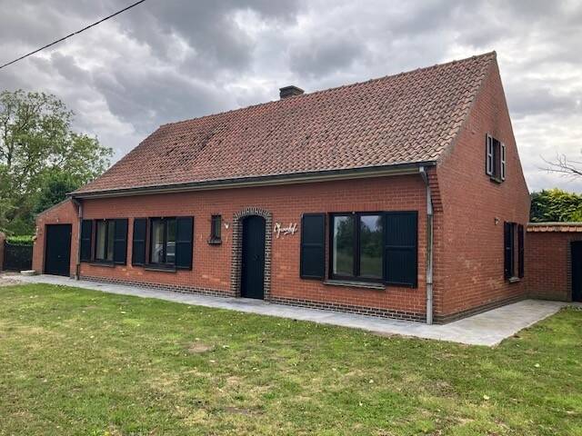 Huis te  huur in Esen 8600 850.00€  slaapkamers m² - Zoekertje 499258