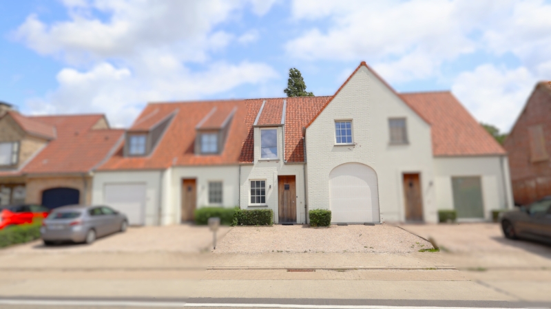 Huis te  huur in Oekene 8800 960.00€ 4 slaapkamers 200.00m² - Zoekertje 499234