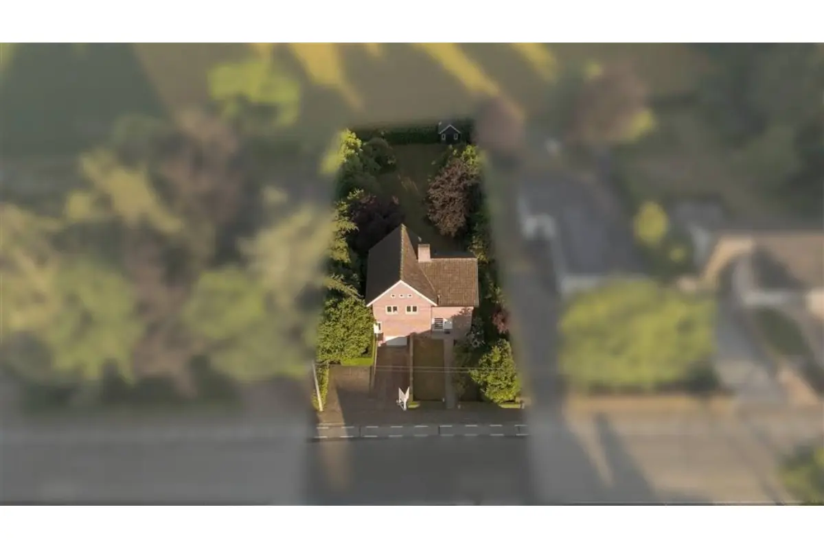 Villa te  koop in Lendelede 8860 375000.00€ 4 slaapkamers 249.00m² - Zoekertje 499112