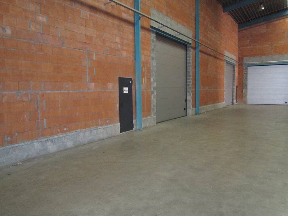 Handelszaak te huur in Ardooie 8850 450.00€ 0 slaapkamers m² - Zoekertje 498874