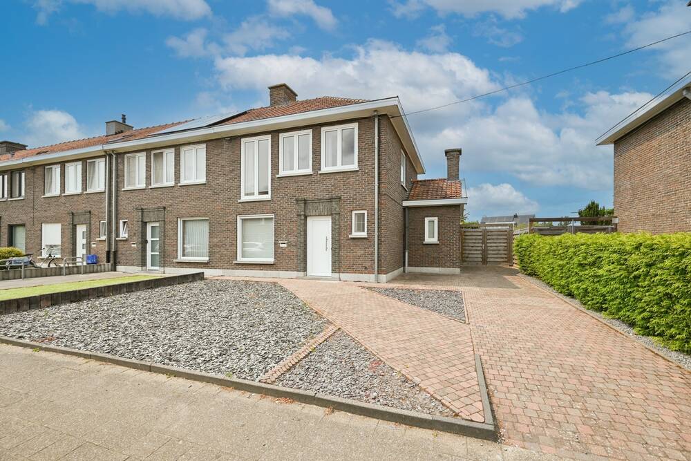 Huis te koop in Izegem 8870 239000.00€ 3 slaapkamers 145.00m² - Zoekertje 497541