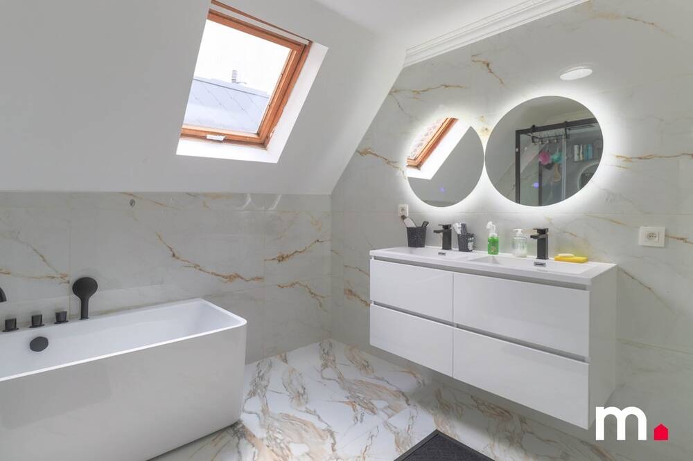Huis te koop in Wevelgem 8560 229000.00€ 4 slaapkamers m² - Zoekertje 497352