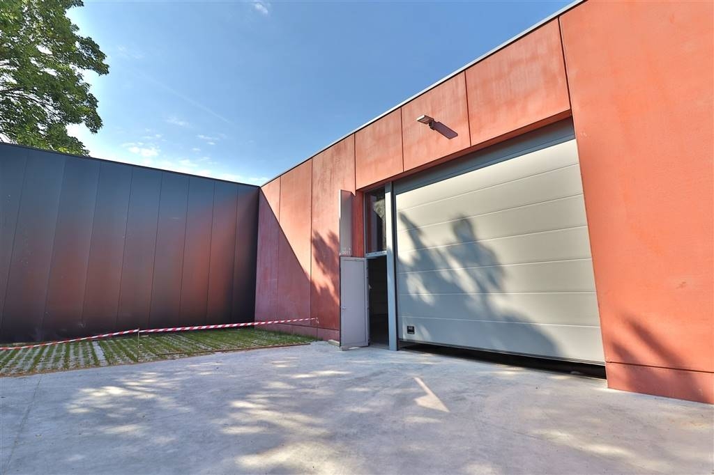 Handelszaak te koop in Kortrijk 8500 1024835.00€ slaapkamers 749.00m² - Zoekertje 498218