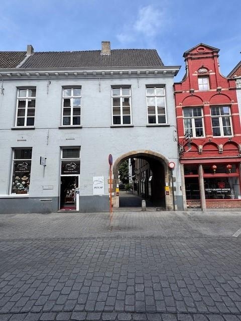Appartement te huur in Brugge 8000 900.00€ slaapkamers m² - Zoekertje 497397