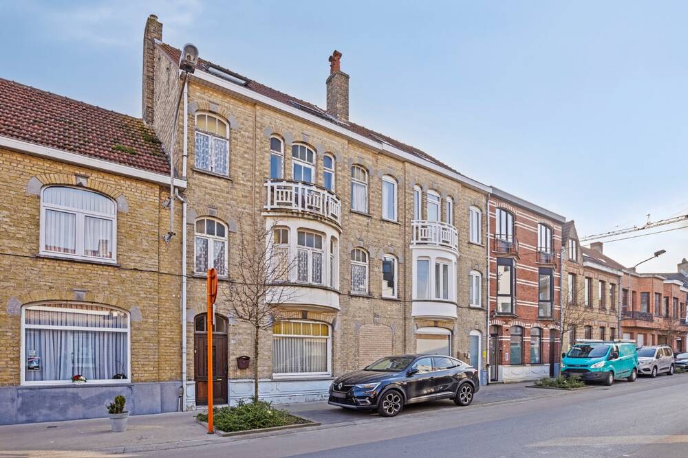 Huis te koop in De Panne 8660 239000.00€ 7 slaapkamers 250.00m² - Zoekertje 496308