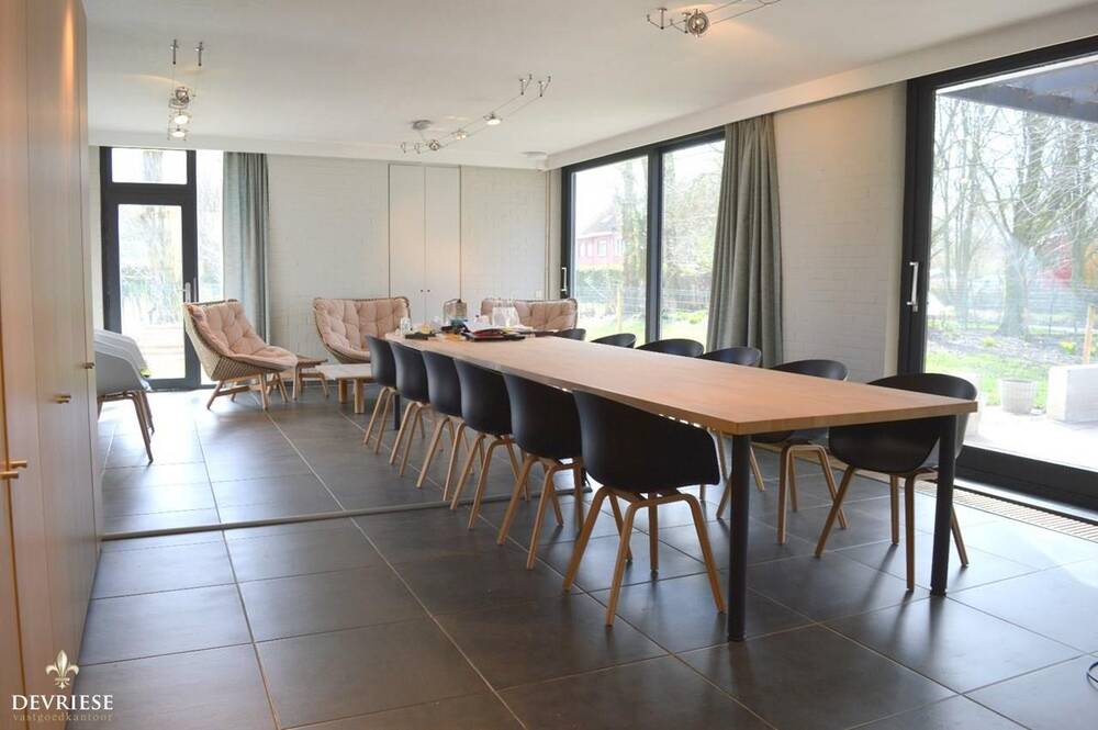 Huis te  huur in Marke 8510 1290.00€ 4 slaapkamers 263.00m² - Zoekertje 496187