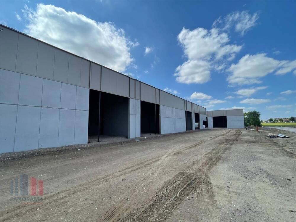 Handelszaak te koop in Tielt 8700 350000.00€ slaapkamers 240.00m² - Zoekertje 496311
