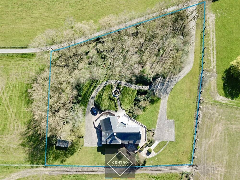 Huis te koop in Izegem 8870 0.00€ 5 slaapkamers 650.00m² - Zoekertje 496276
