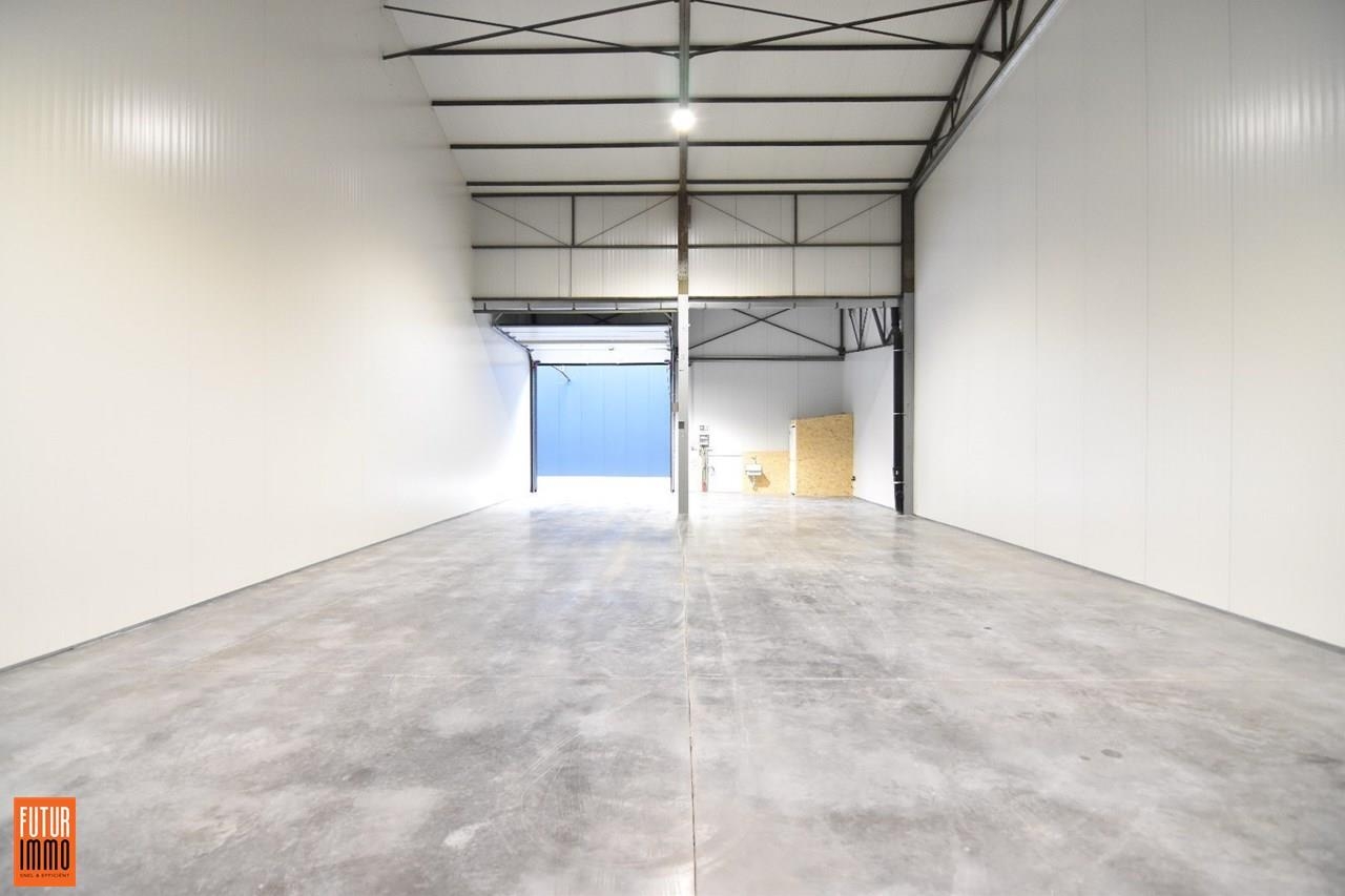 Handelszaak te huur in Torhout 8820 830.00€ slaapkamers m² - Zoekertje 496206