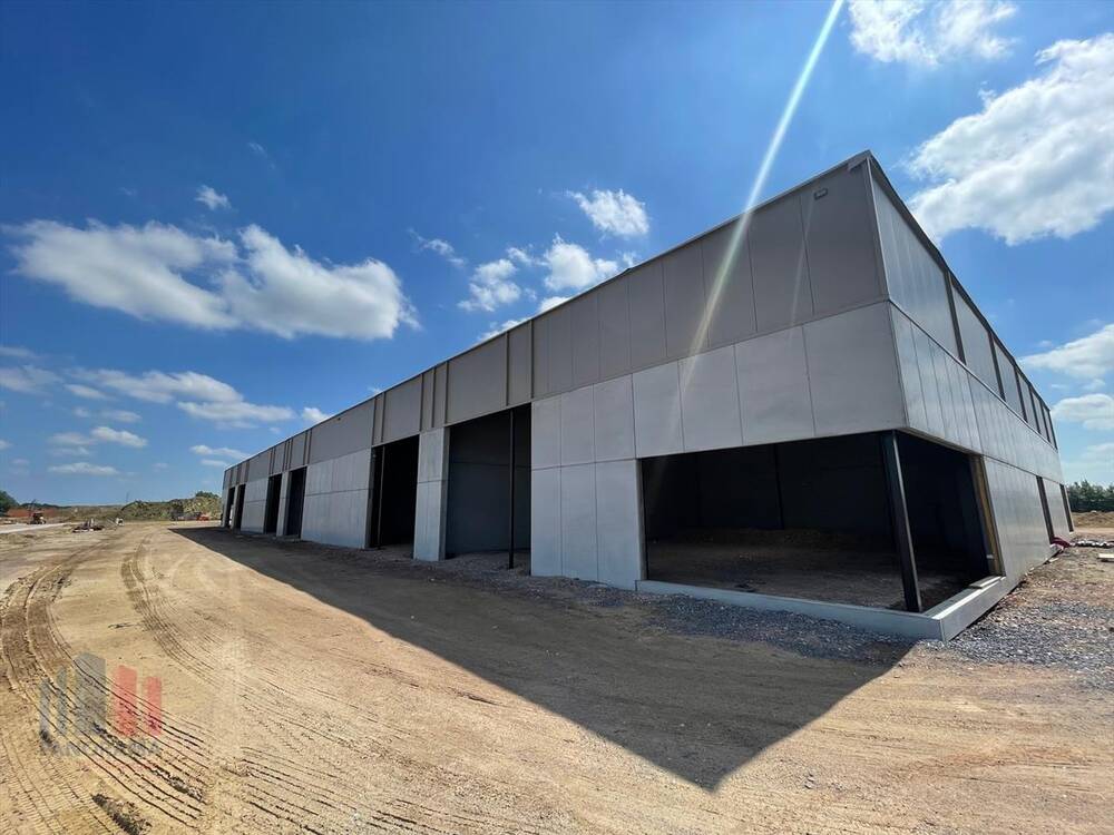 Handelszaak te koop in Tielt 8700 343500.00€ slaapkamers 221.00m² - Zoekertje 496312