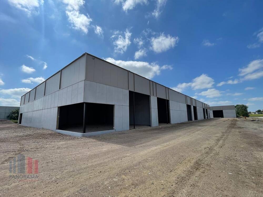 Handelszaak te koop in Tielt 8700 317000.00€ slaapkamers 216.00m² - Zoekertje 496310