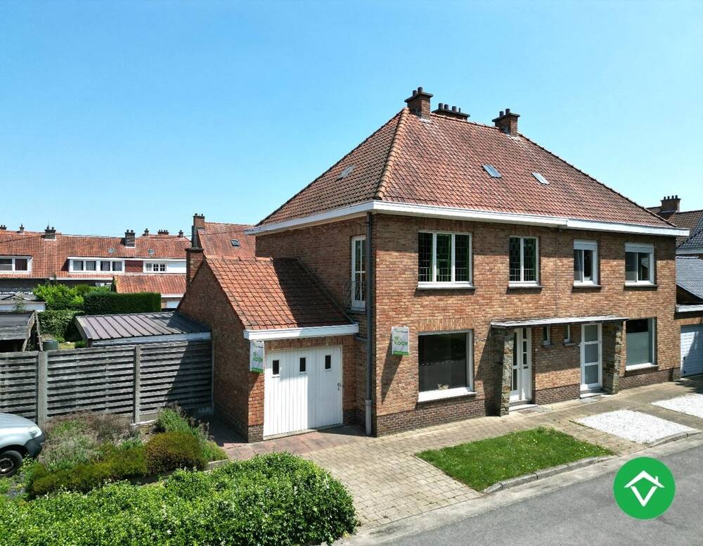 Huis te koop in Roeselare 8800 189000.00€ 3 slaapkamers m² - Zoekertje 496218
