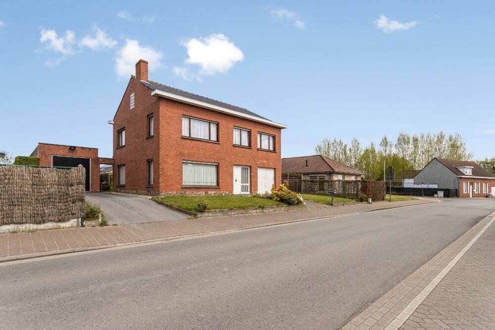 Huis te koop in Handzame 8610 255000.00€ 4 slaapkamers 165.00m² - Zoekertje 496662