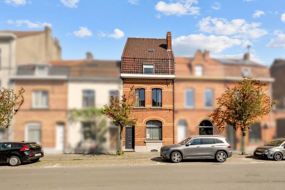 Huis te koop in Kortrijk 8500 275000.00€ 4 slaapkamers 195.00m² - Zoekertje 495249