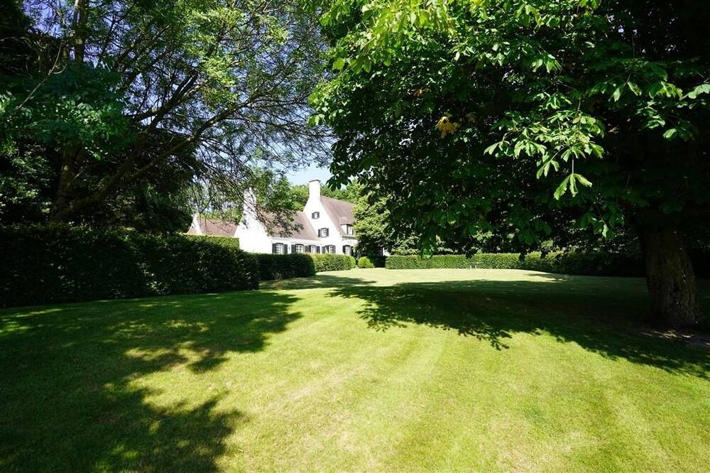 Huis te koop in Bellegem 8510 0.00€ 4 slaapkamers 394.00m² - Zoekertje 495488