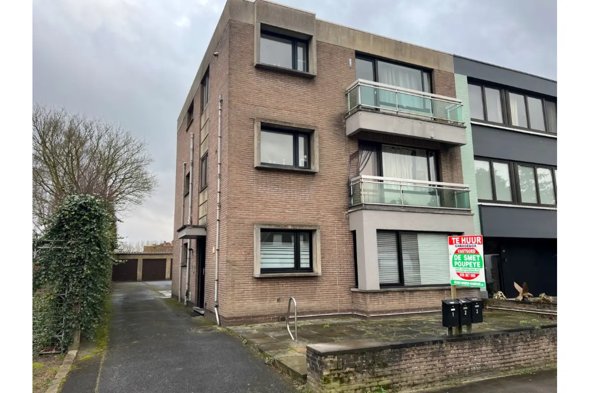 Parking & garage te  huur in Assebroek 8310 75.00€  slaapkamers m² - Zoekertje 495545