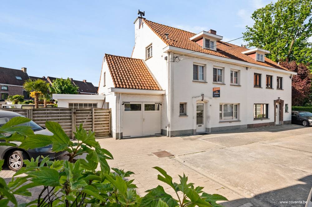 Huis te in Roeselare 8800 299000.00€ 4 slaapkamers 234.00m² - Zoekertje 495094