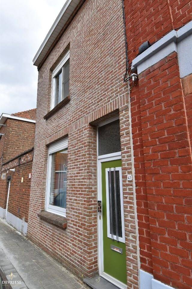 Huis te koop in Menen 8930 99000.00€ 3 slaapkamers 94.00m² - Zoekertje 494957