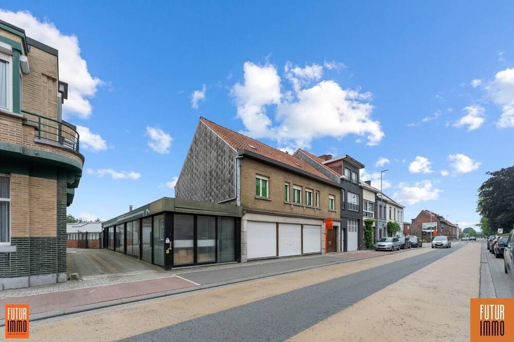 Huis te koop in Roeselare 8800 240000.00€ 5 slaapkamers m² - Zoekertje 495511