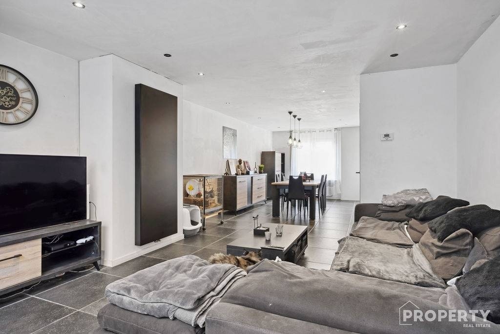 Huis te koop in Kortrijk 8500 259000.00€ 4 slaapkamers 180.00m² - Zoekertje 494073