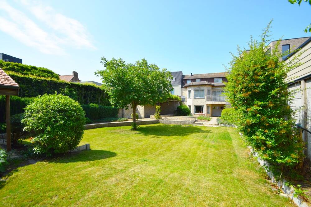 Huis te  huur in Diksmuide 8600 1100.00€ 3 slaapkamers 288.00m² - Zoekertje 493985