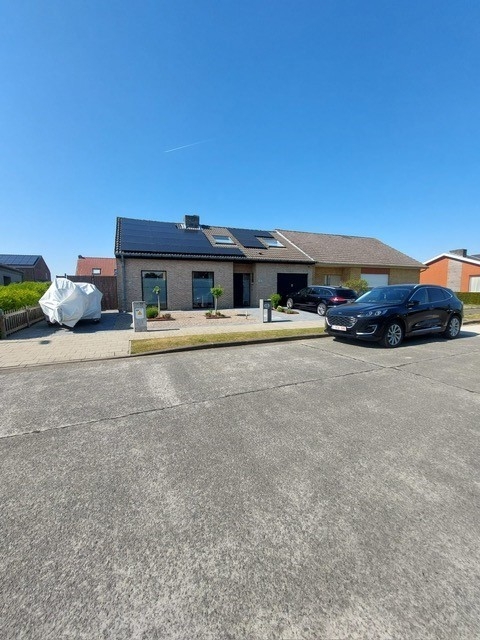 Huis te koop in Brugge 8000 565000.00€ slaapkamers 180.00m² - Zoekertje 494063