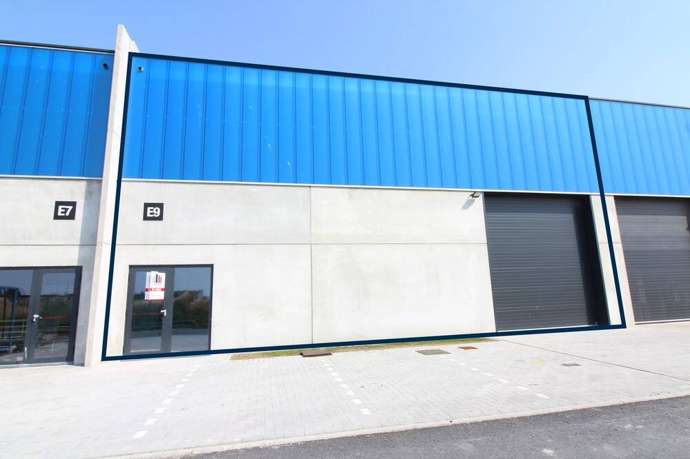 Handelszaak te  huur in Oostende 8400 2000.00€  slaapkamers 573.00m² - Zoekertje 493988