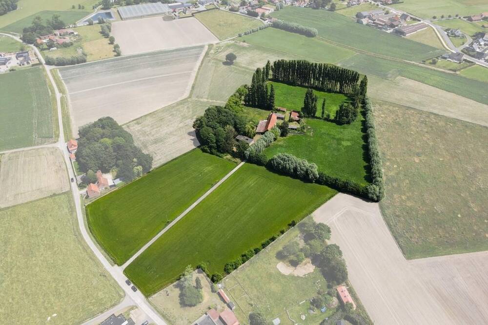 Villa te in Veldegem 8210 625000.00€ 5 slaapkamers 210.00m² - Zoekertje 505706
