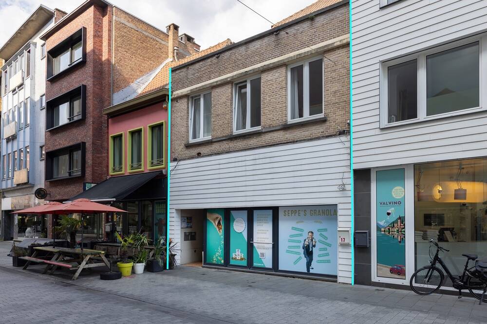 Appartementsgebouw te koop in Kortrijk 8500 350000.00€ slaapkamers 375.00m² - Zoekertje 505578