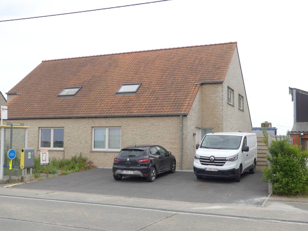 Huis te  huur in Staden 8840 950.00€ 4 slaapkamers 232.00m² - Zoekertje 505583