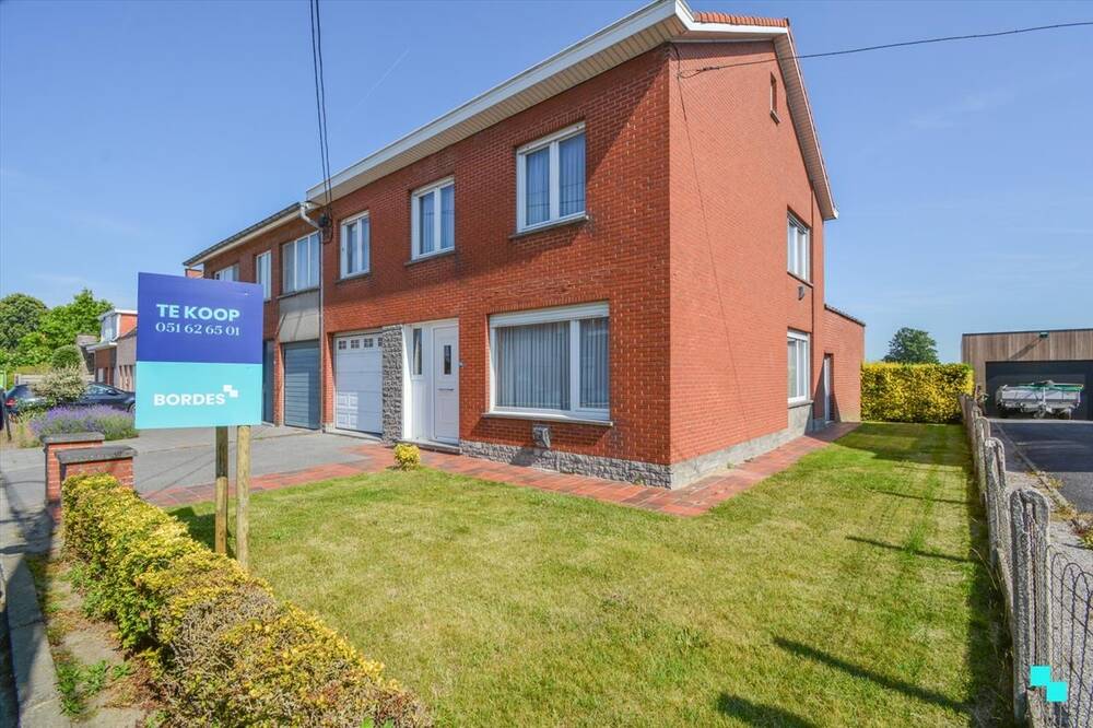 Huis te  koop in Oostnieuwkerke 8840 235000.00€ 4 slaapkamers 162.00m² - Zoekertje 505538