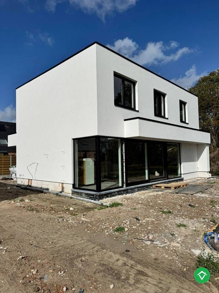 Huis te  koop in Gistel 8470 430000.00€ 3 slaapkamers 195.00m² - Zoekertje 505977