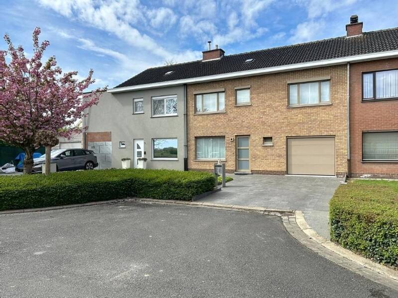 Huis te koop in Ardooie 8850 379000.00€ 4 slaapkamers 215.00m² - Zoekertje 506233