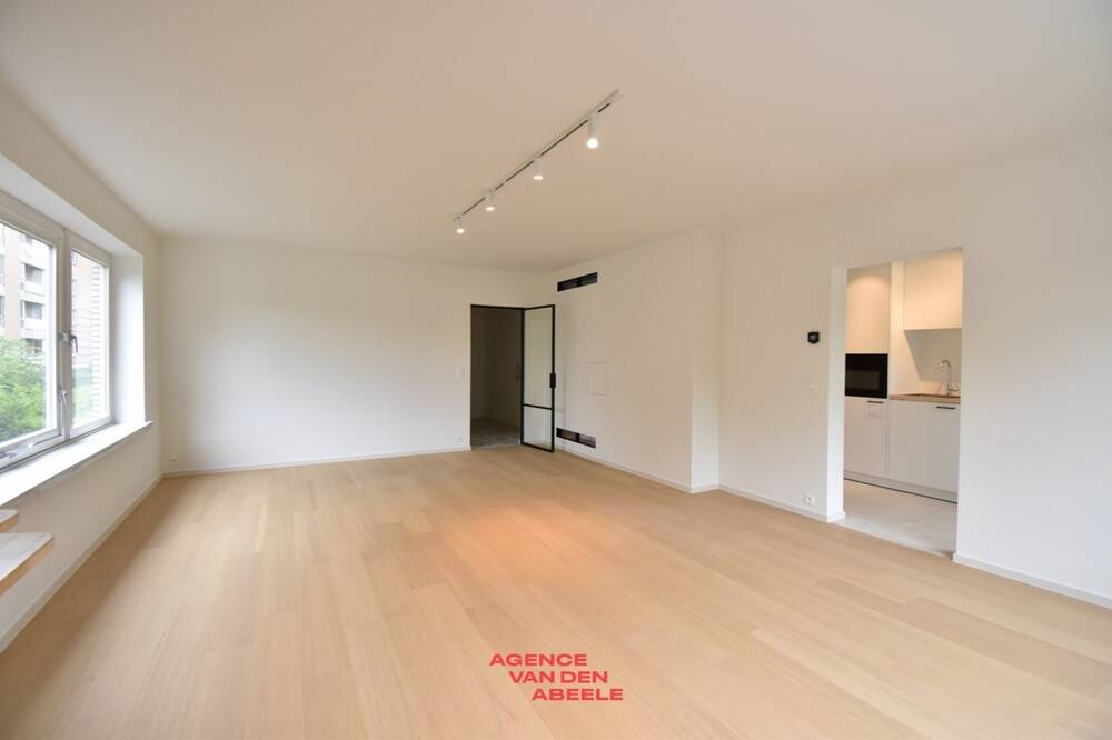 Appartement te koop in Sint-Andries 8200 299000.00€ 3 slaapkamers 95.00m² - Zoekertje 506136