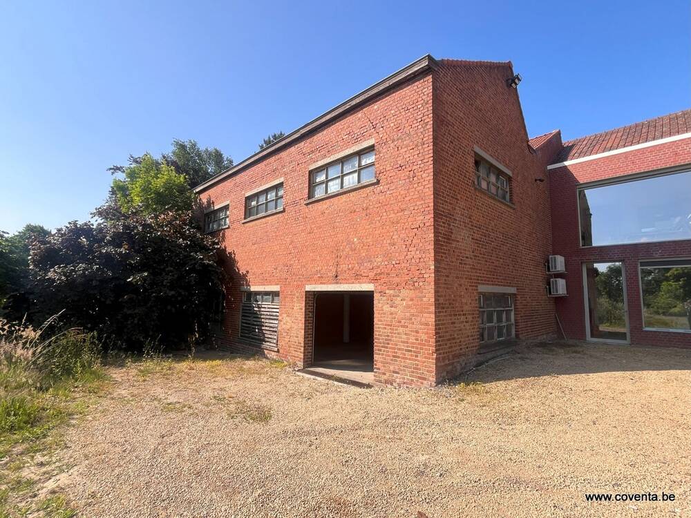 Handelszaak te  huur in Vichte 8570 900.00€  slaapkamers 310.00m² - Zoekertje 507759