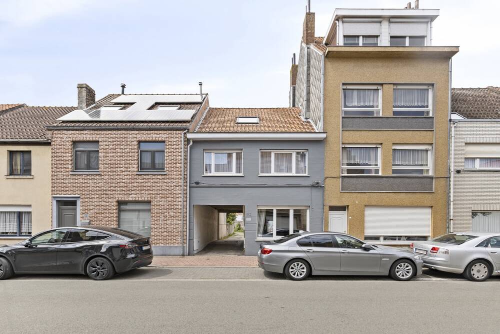 Appartementsgebouw te  koop in Heist-aan-Zee 8301 550000.00€ 3 slaapkamers 210.00m² - Zoekertje 509751