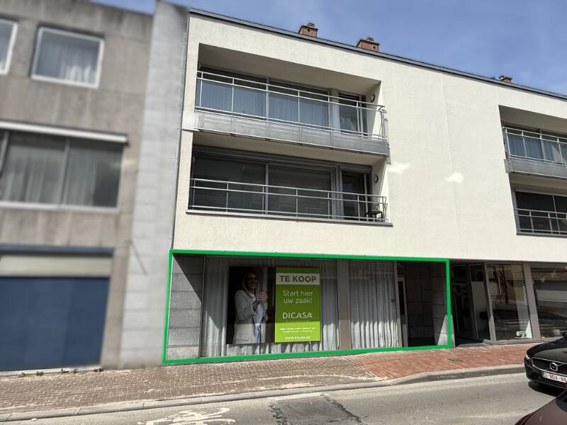 Handelszaak te koop in Roeselare 8800 159000.00€ 1 slaapkamers 155.00m² - Zoekertje 510112
