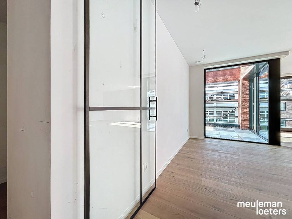 Appartement te huur in Oostkamp 8020 1500.00€ 3 slaapkamers 156.00m² - Zoekertje 510006