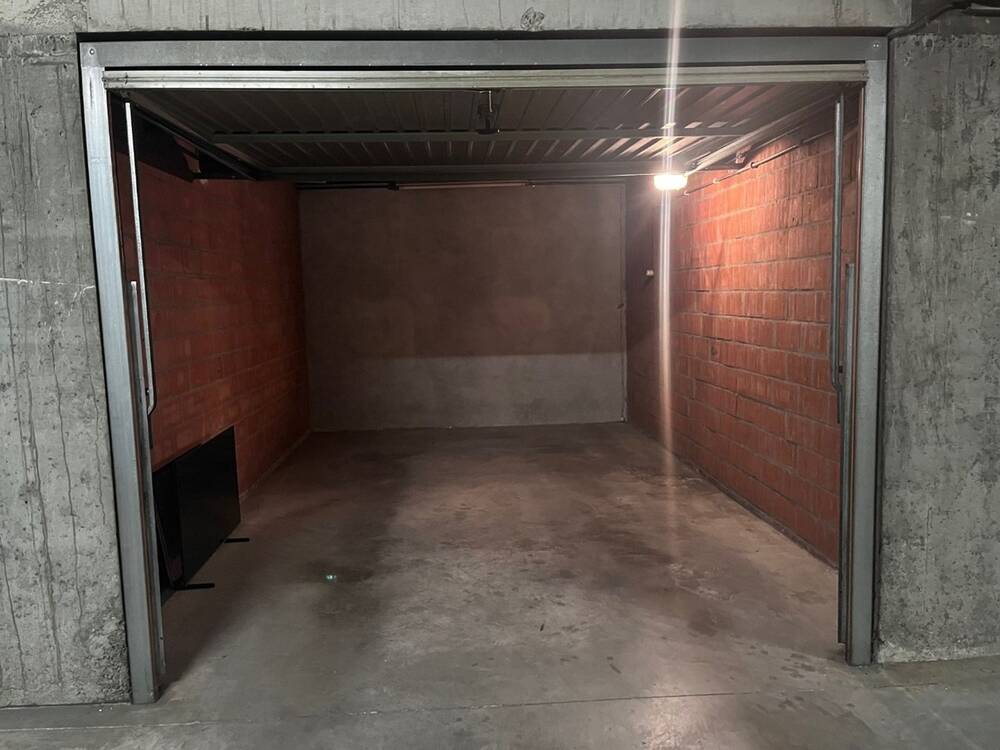 Parking & garage te  koop in Assebroek 8310 30000.00€  slaapkamers m² - Zoekertje 509998