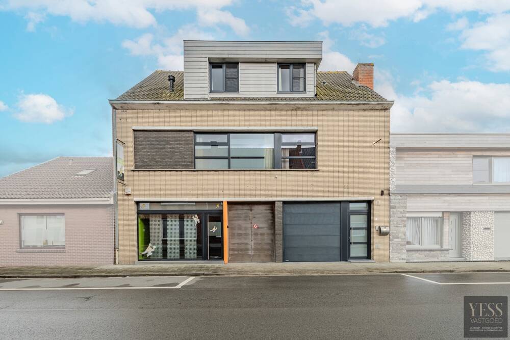 Mixgebouw te  koop in Oudenburg 8460 670000.00€ 3 slaapkamers 711.00m² - Zoekertje 510649