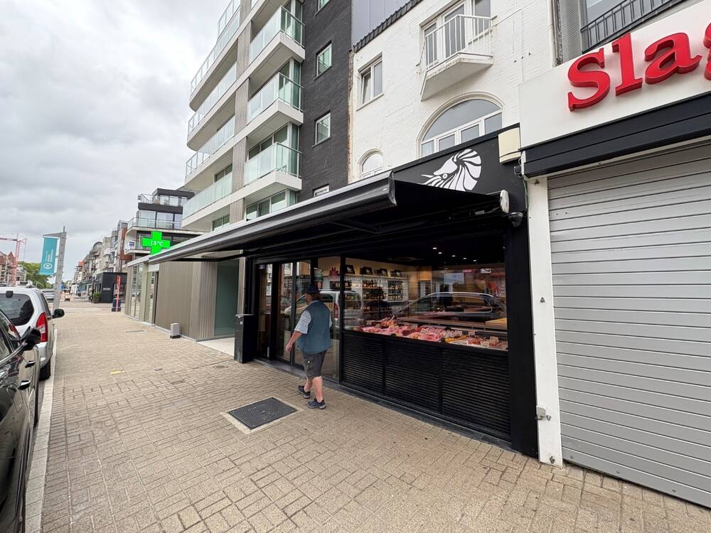 Handelszaak te  koop in Koksijde 8670 590000.00€  slaapkamers m² - Zoekertje 511316