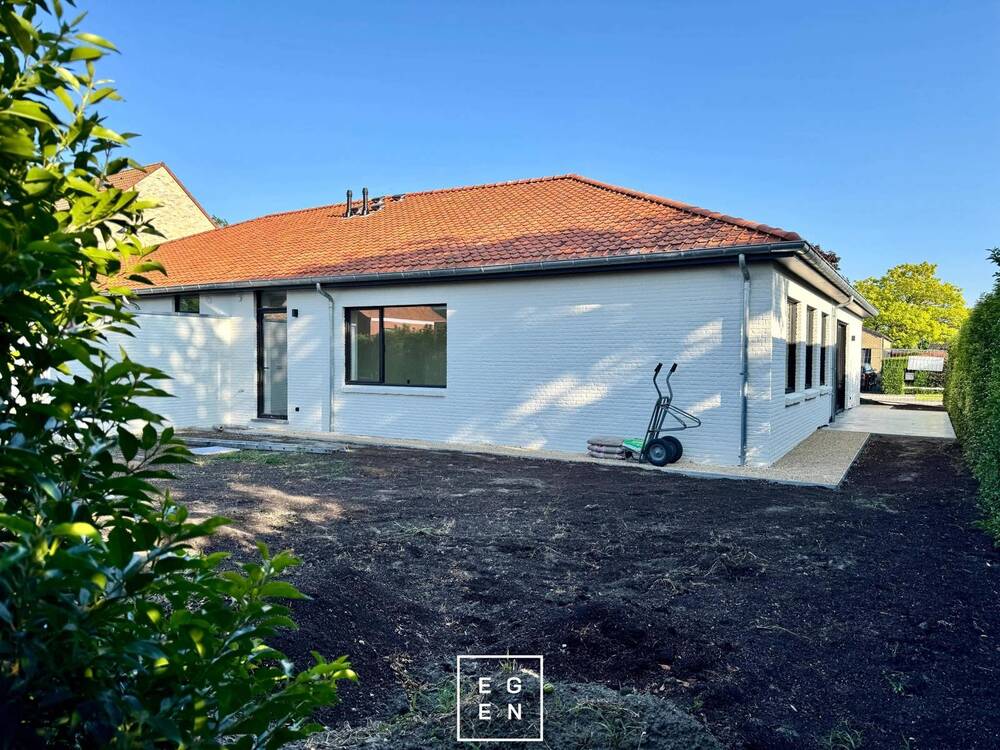 Huis te huur in Assebroek 8310 1700.00€ 3 slaapkamers 155.00m² - Zoekertje 511825