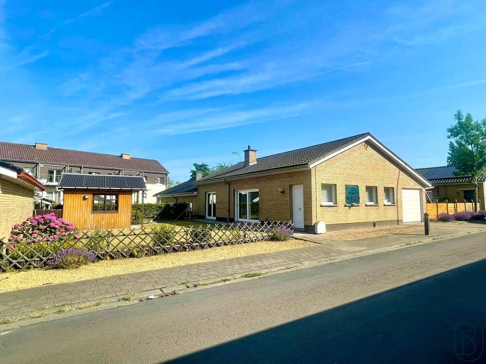 Bungalow te  koop in Harelbeke 8530 220000.00€ 2 slaapkamers 120.00m² - Zoekertje 512647