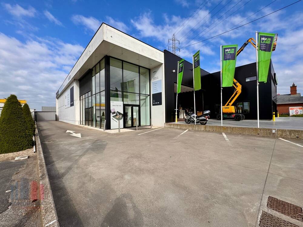Handelszaak te huur in Roeselare 8800 3550.00€ slaapkamers 370.00m² - Zoekertje 512834