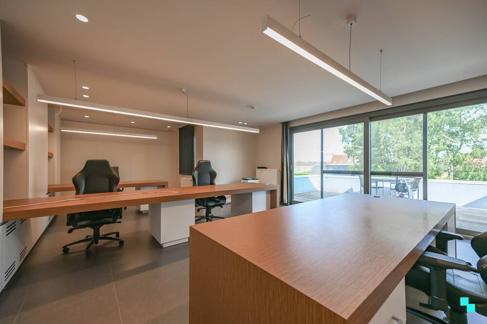 Handelszaak te huur in Izegem 8870 750.00€ slaapkamers 105.00m² - Zoekertje 512879