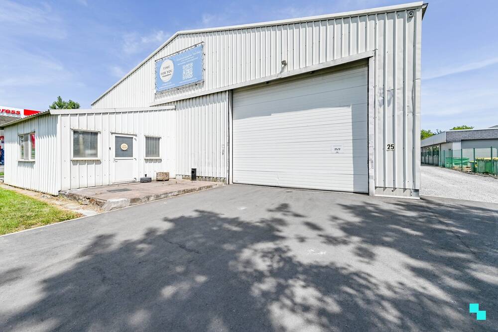 Handelszaak te  huur in Kachtem 8870 800.00€  slaapkamers 300.00m² - Zoekertje 512883