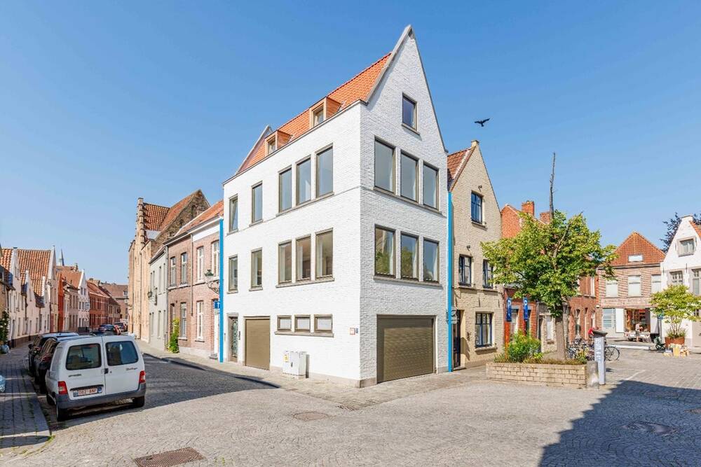 Huis te  koop in Brugge 8000 695000.00€ 3 slaapkamers 224.00m² - Zoekertje 513494